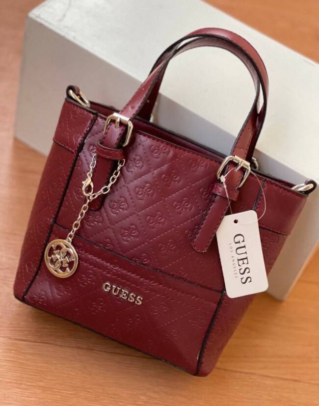 GUESS - Image 2